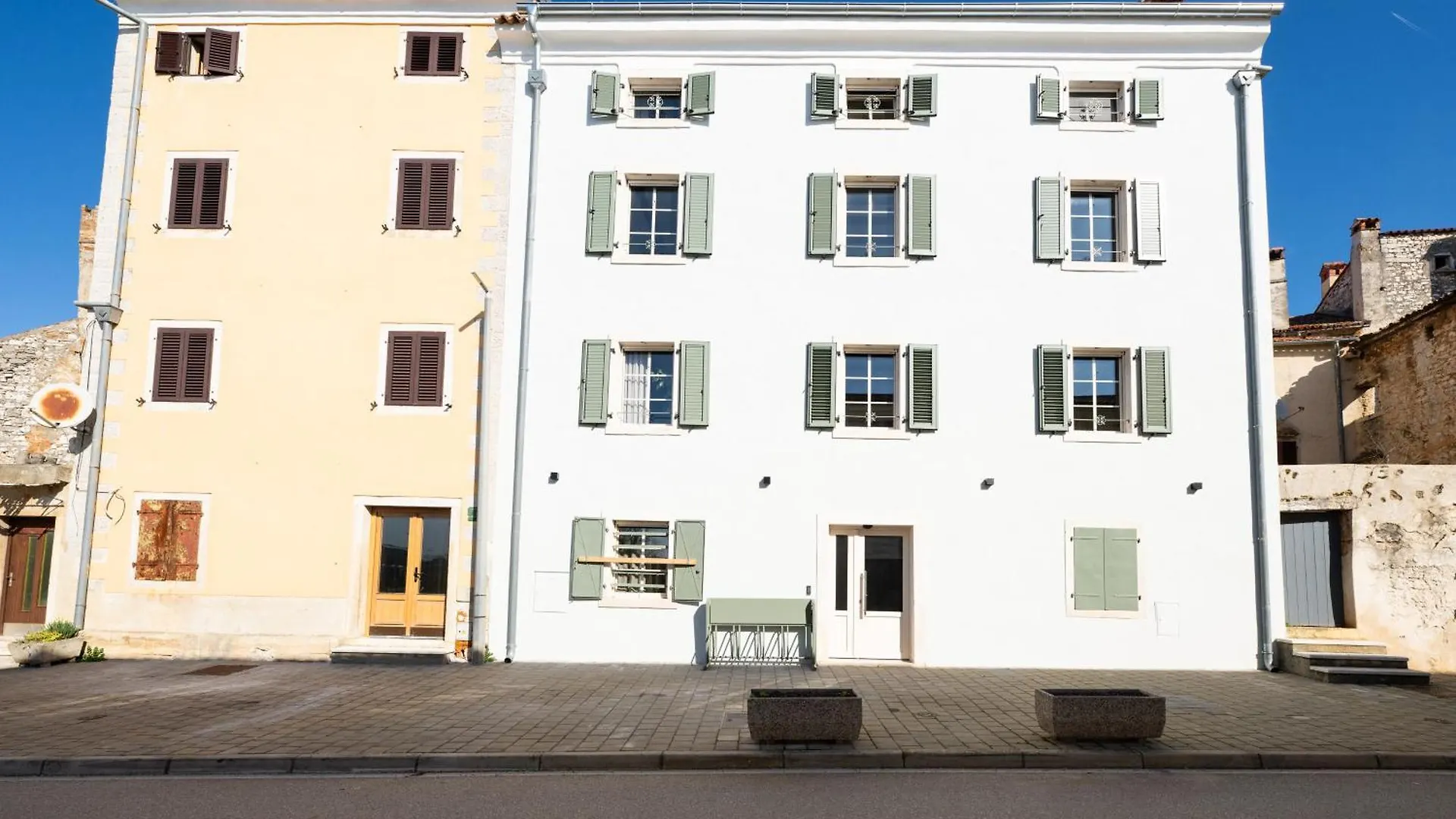 Apartment Bale 2385 Chorvatsko